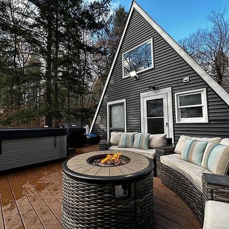 Вилла New! Cozy & Modern A-Frame In The Woods W/Hot Tub Tamworth Экстерьер фото