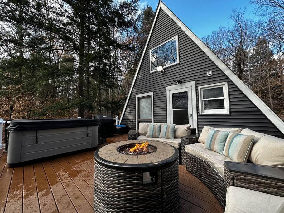 Вилла New! Cozy & Modern A-Frame In The Woods W/Hot Tub Tamworth Экстерьер фото